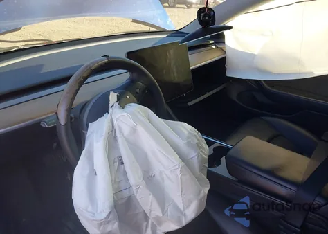 2023 Tesla Model 3 Rear-Wheel Drive z USA, uszkodzony, nr VIN 5YJ3E1EA5PF447201